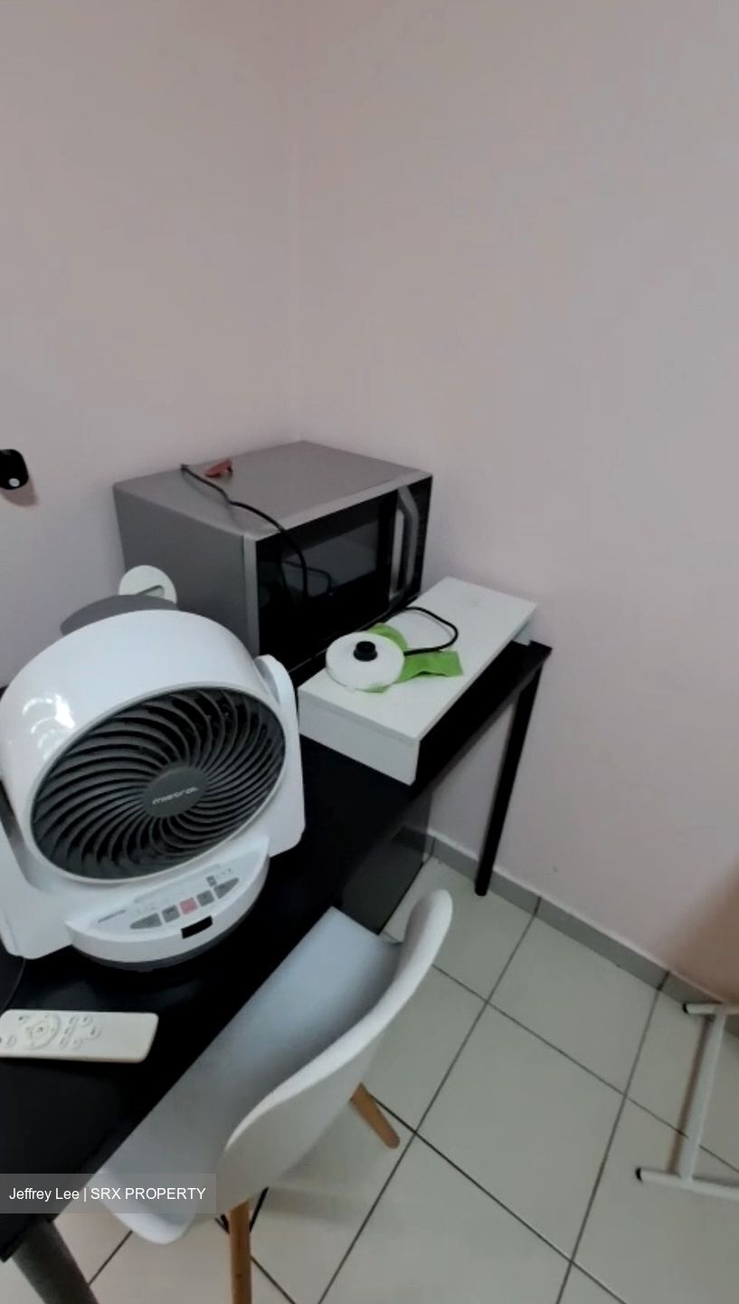Blk 523 Hougang Avenue 6 (Hougang), HDB 3 Rooms #581404721